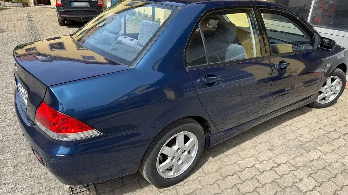 Gebraucht Mitsubishi Lancer Comfort Edition 98 PS (72 kW) 2005 Blau Kombi