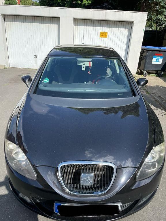 Schwarz Gebraucht 2008 Seat Leon Comfort Limousine | 3.400 € (Fairer Preis) - Bild 1/4