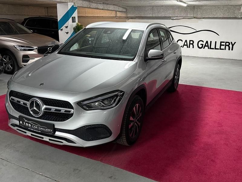 Gebraucht Mercedes GLA200 150 PS (110 kW) 2023 Iridiumsilber  metalliclack SUV
