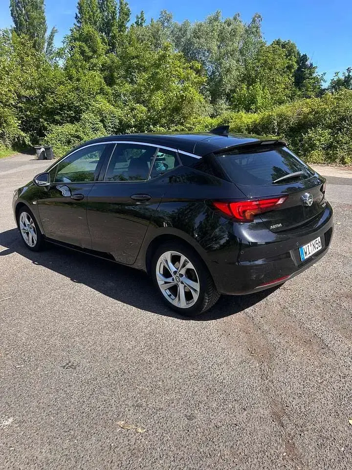Gebraucht Opel Astra Active 125 PS (91 kW) 2017 Schwarz Limousine