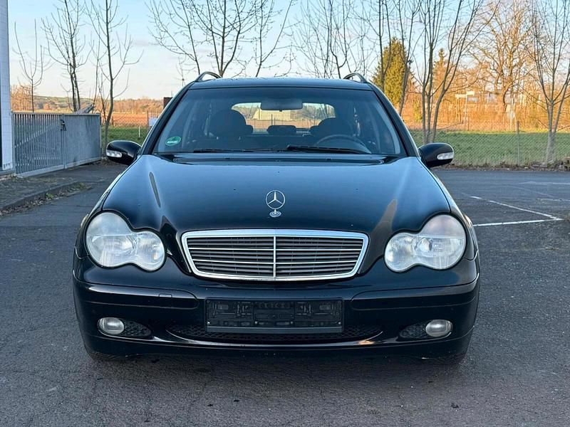 Gebraucht Mercedes 200 122 PS (89 kW) 2003 Schwarz Kombi