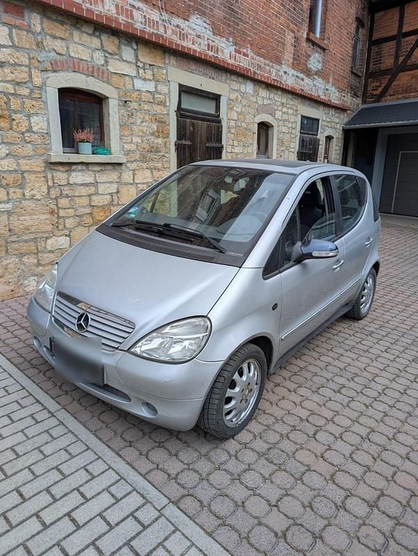 Silber Gebraucht 2004 Mercedes A160 Kleinwagen | 1.700 € (Fairer Preis) - Bild 1/4
