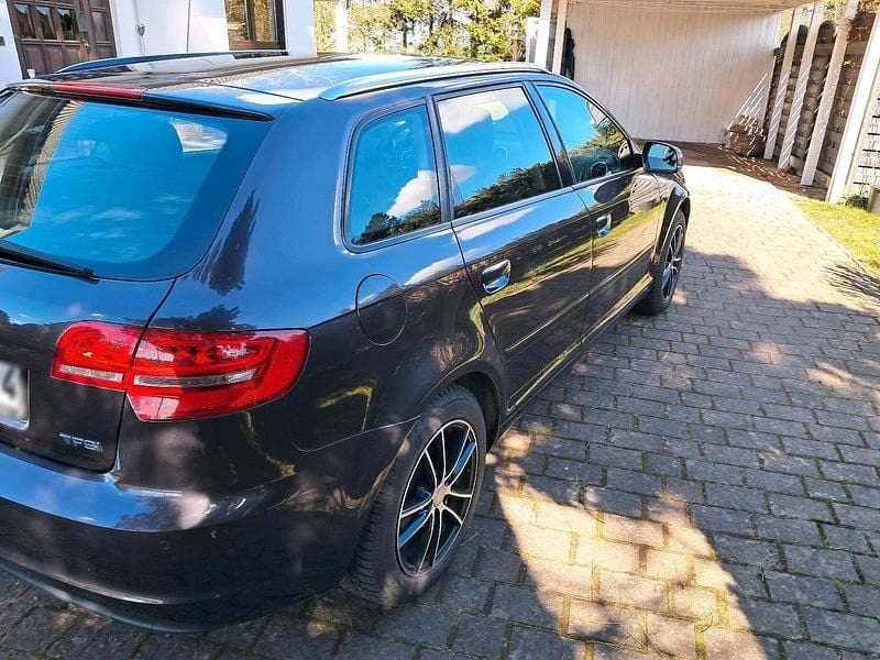Gebraucht Audi A3 125 PS (91 kW) 2012 Andere farben Kleinwagen