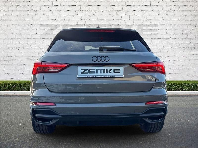 Gebraucht Audi Q3 S-Line 150 PS (110 kW) 2024 Grau SUV