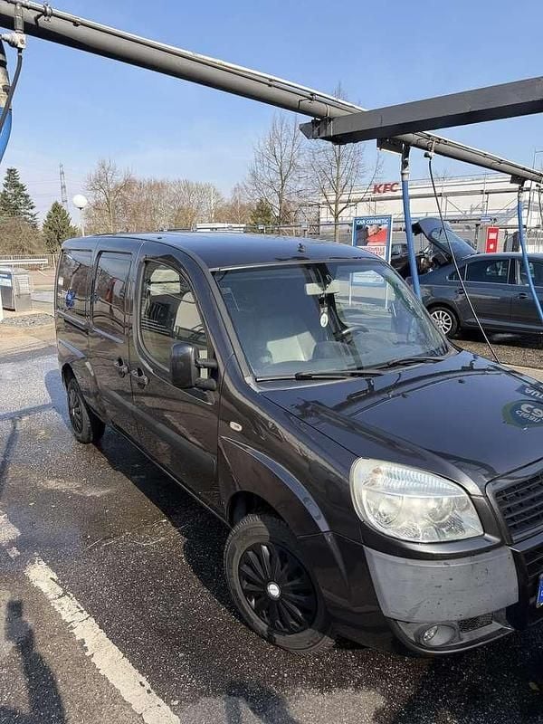 Gebraucht Fiat Doblò 75 PS (55 kW) 2008 Grau Van / Kleinbus