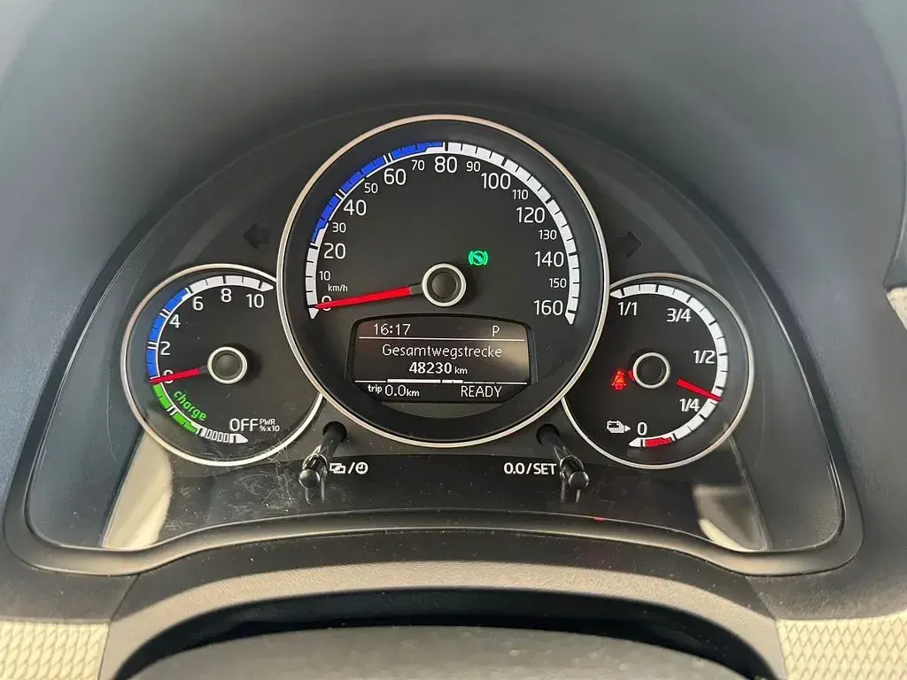 Używany VW e-up! 61 kW (83 KM) 2022 Czarny Hatchback