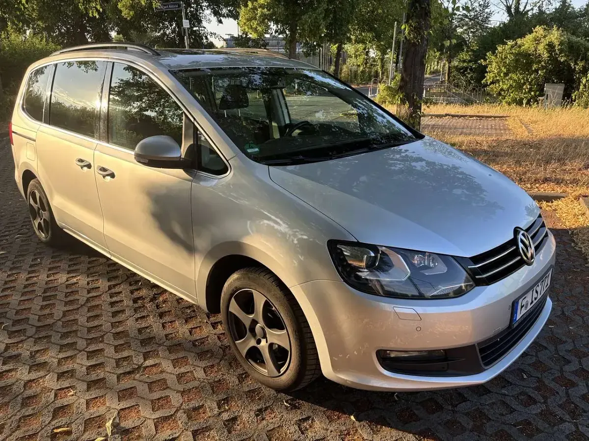 Gebraucht VW Sharan Trendline 170 PS (125 kW) 2011 Silber Van / Kleinbus