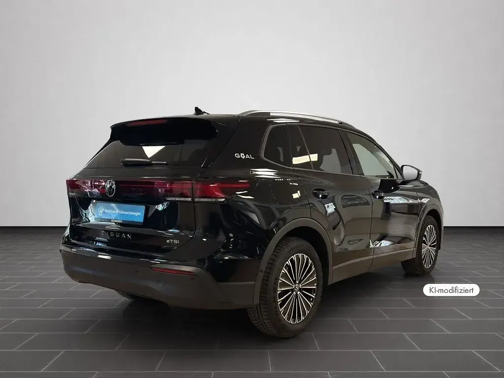 Gebraucht VW Tiguan Goal 150 PS (110 kW) 2025 Grenadillschwarz metallic (metallic) SUV