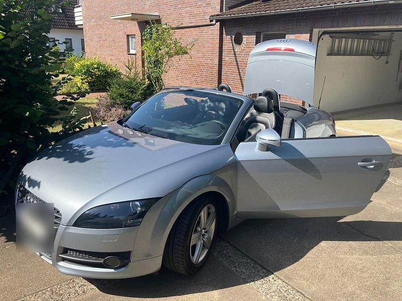 Gebraucht Audi TT Roadster 160 PS (117 kW) 2010 Andere farben Cabrio