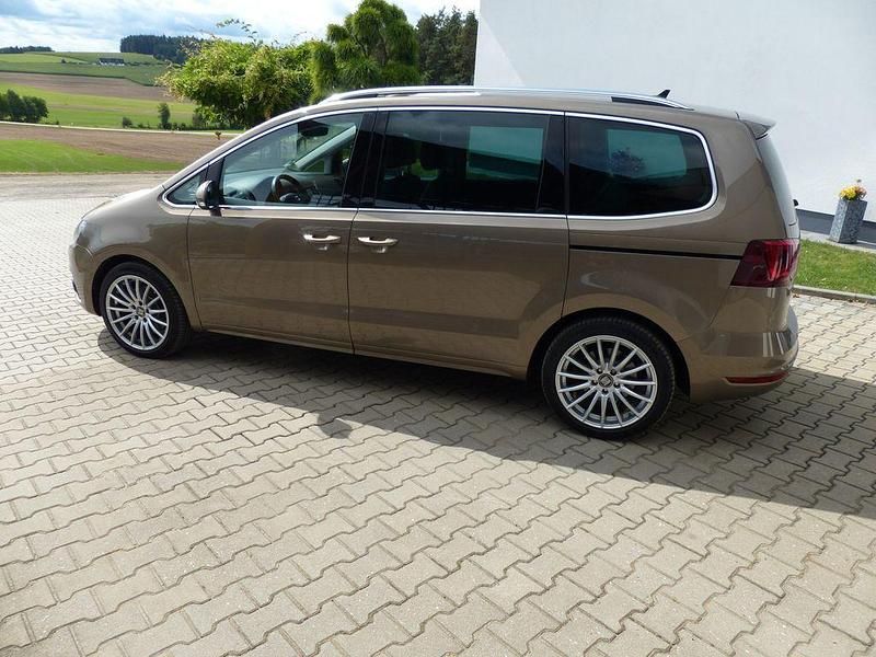 Gebraucht Seat Alhambra XCELLENCE 184 PS (135 kW) 2018 Braun Van / Kleinbus