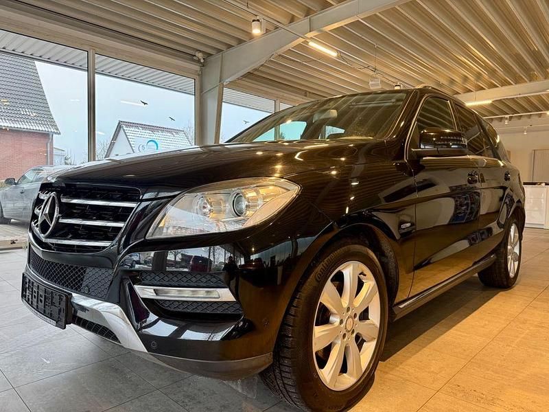 Gebraucht Mercedes ML350 307 PS (225 kW) 2011 Schwarz SUV