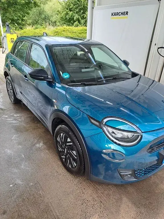 Gebraucht Fiat 600 101 PS (74 kW) 2025 Grün SUV
