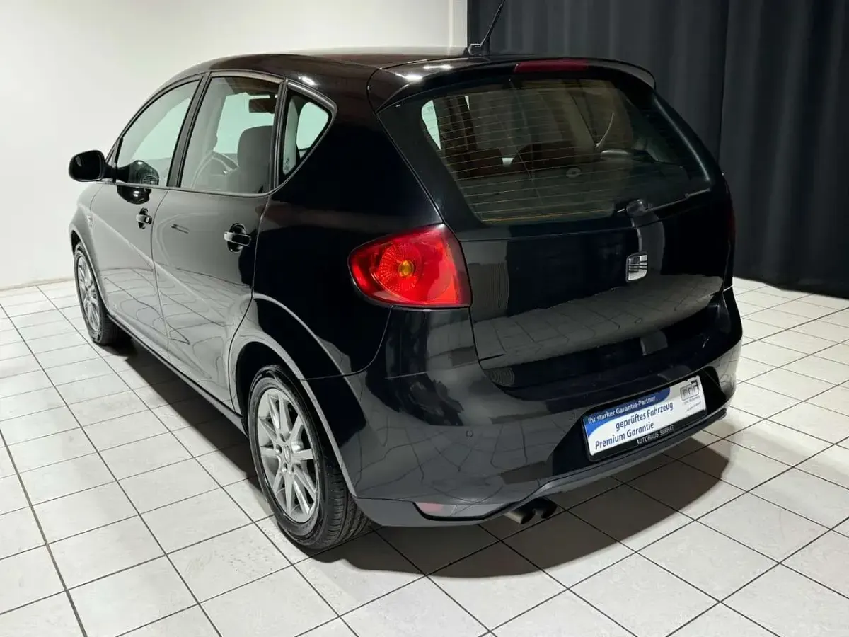 Używany Seat Altea Copa 125 KM (91 kW) 2011 Czarny Minivan