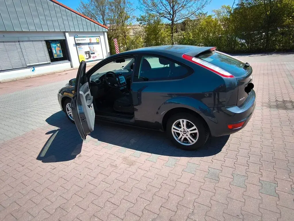 Usata Ford Focus Style 80 CV (58 kW) 2008 Grigio Berlina