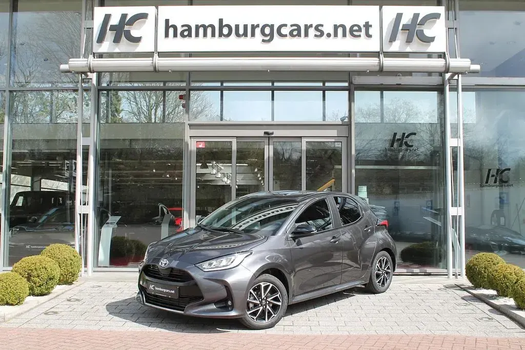 Neu Toyota Yaris Hybrid Active 116 PS (85 kW) 2026 Limousine