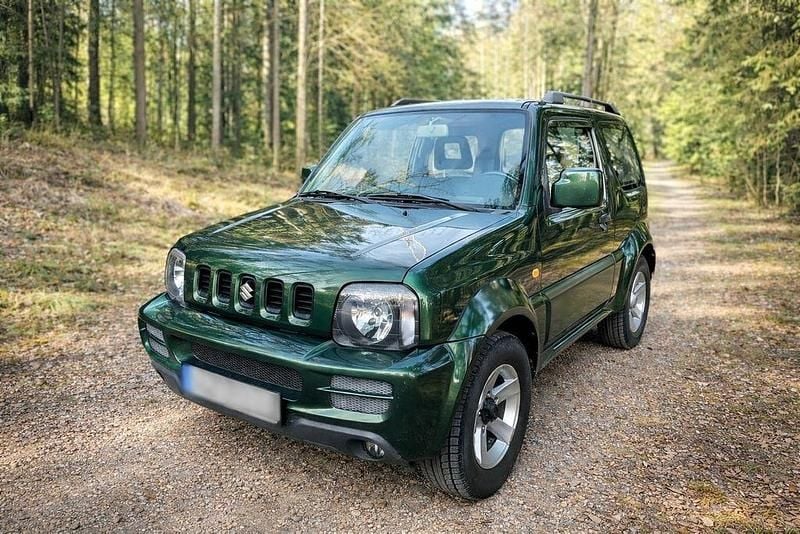 Second-hand Suzuki Jimny 86 CP (63 kW) 2012 Verde SUV