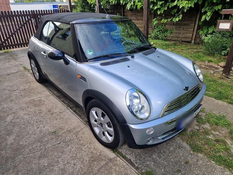 Silber Gebraucht 2004 Mini One Cabriolet Cabrio | 4.899 € (Fairer Preis) - Bild 1/4