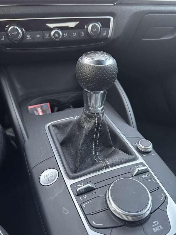 Gebraucht Audi A3 S-Line 184 PS (135 kW) 2015 Blau Kleinwagen