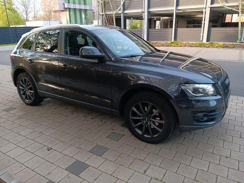 Gebraucht Audi Q5 Sport 179 PS (131 kW) 2011 Schwarz SUV