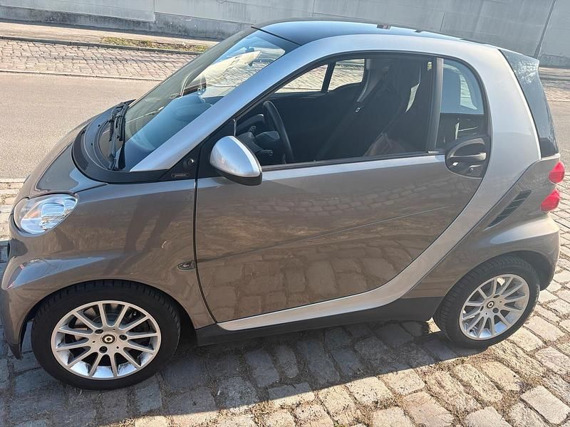 Gebraucht Smart ForTwo Coupé 71 PS (52 kW) 2009 Grau Coupé