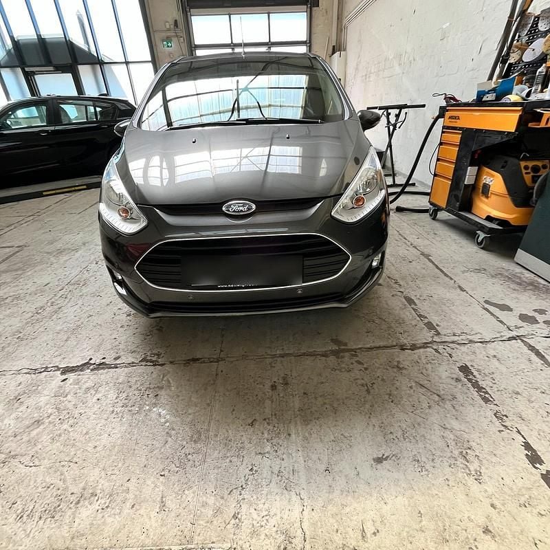 Second-hand Ford B-MAX 105 CP (77 kW) 2017 Gri Monovolum