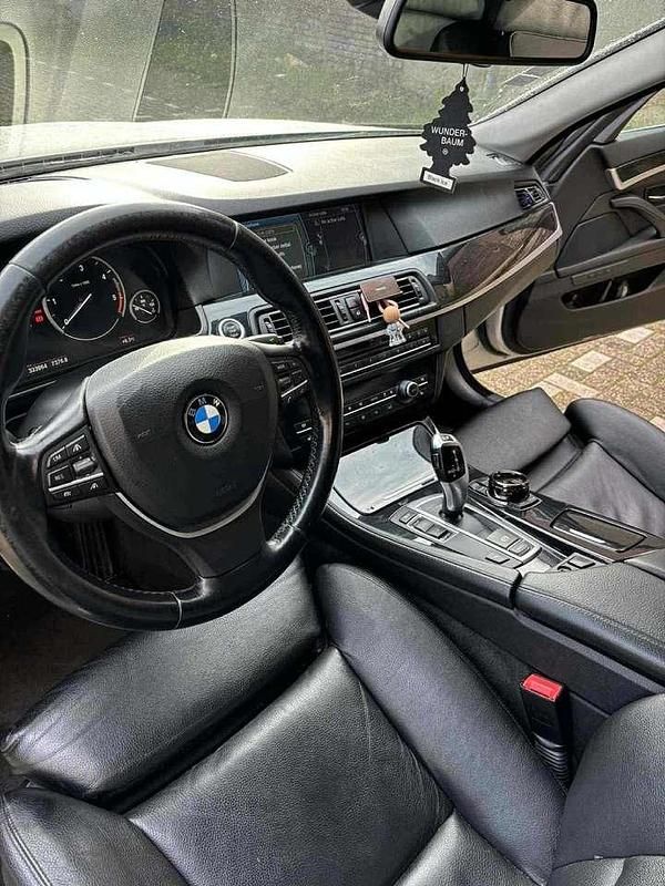 Gebraucht BMW 530 245 PS (180 kW) 2011 Kombi
