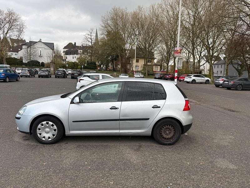 Gebraucht VW Golf V 75 PS (55 kW) 2004 Grau Kleinwagen