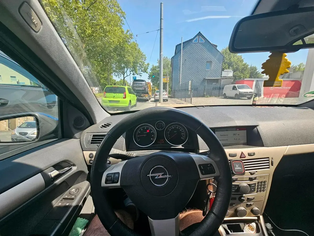 Gebraucht Opel Astra 116 PS (85 kW) 2007 Blau Kleinwagen