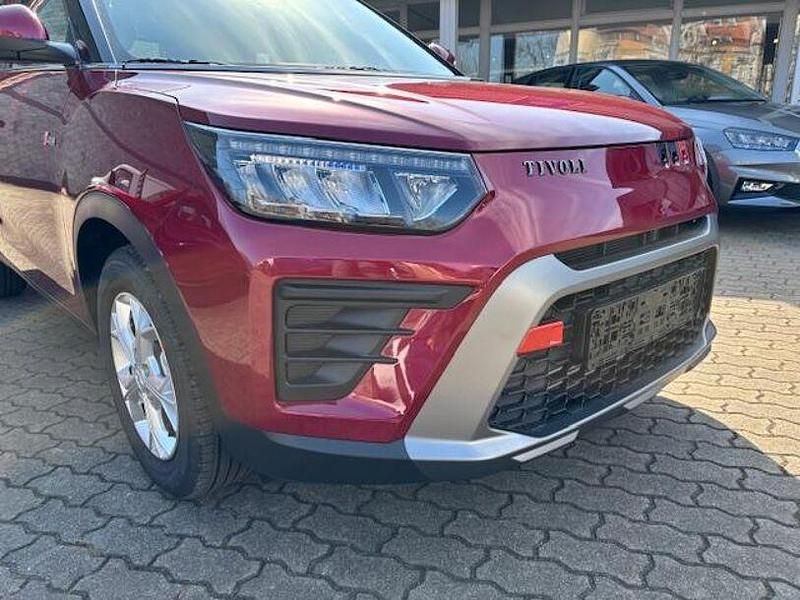 Neu SsangYong Tivoli 163 PS (119 kW) 2025 Rot SUV