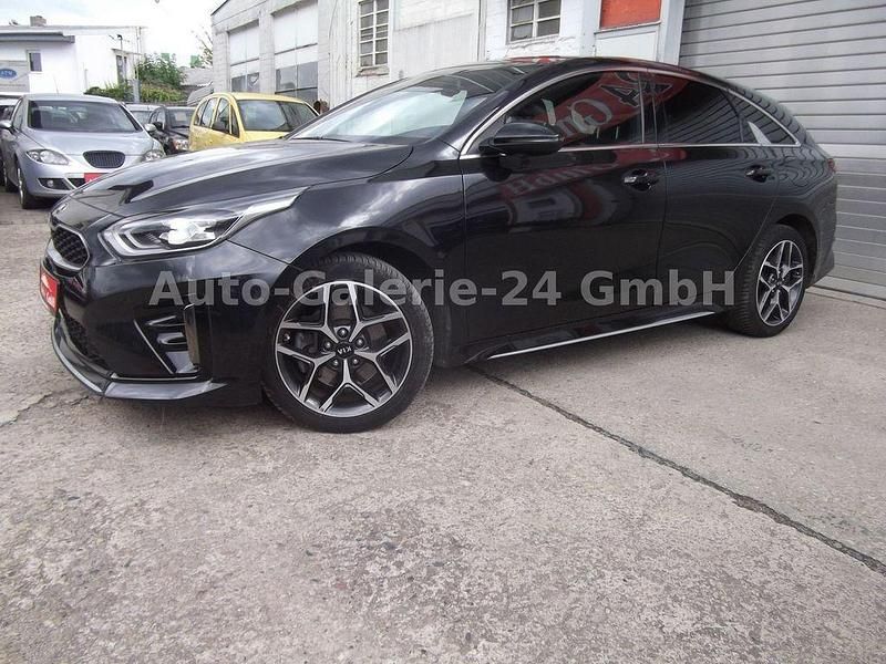 Schwarz Gebraucht 2021 Kia Ceed Kleinwagen | 22.999 € - Bild 1/4