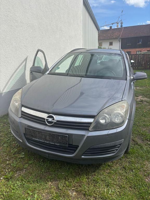 Grau Gebraucht 2006 Opel Astra Limousine | 800 € (Superpreis) - Bild 1/4