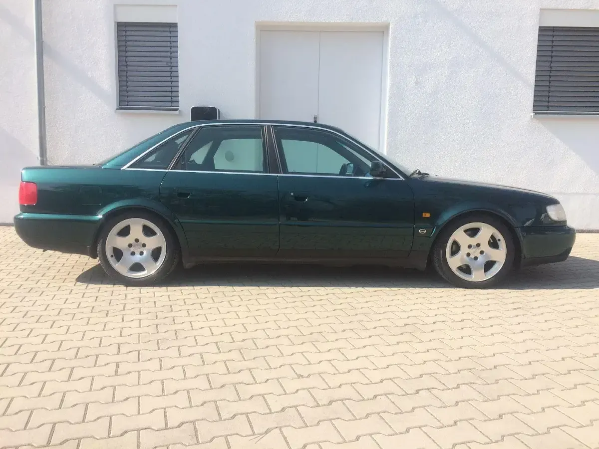 Gebraucht Audi S6 Sport 230 PS (169 kW) 1995 Grün Limousine