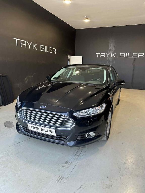 Schwarz Gebraucht 2016 Ford Mondeo Titanium Limousine | 7.000 € (Guter Preis) - Bild 1/4