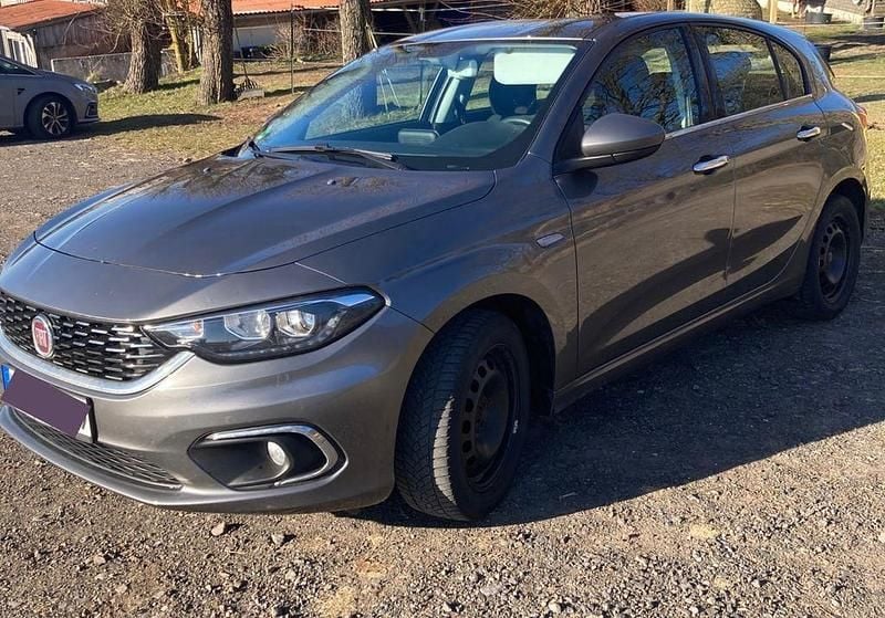 Gebraucht Fiat Tipo Lounge 120 PS (88 kW) 2016 Grau Limousine