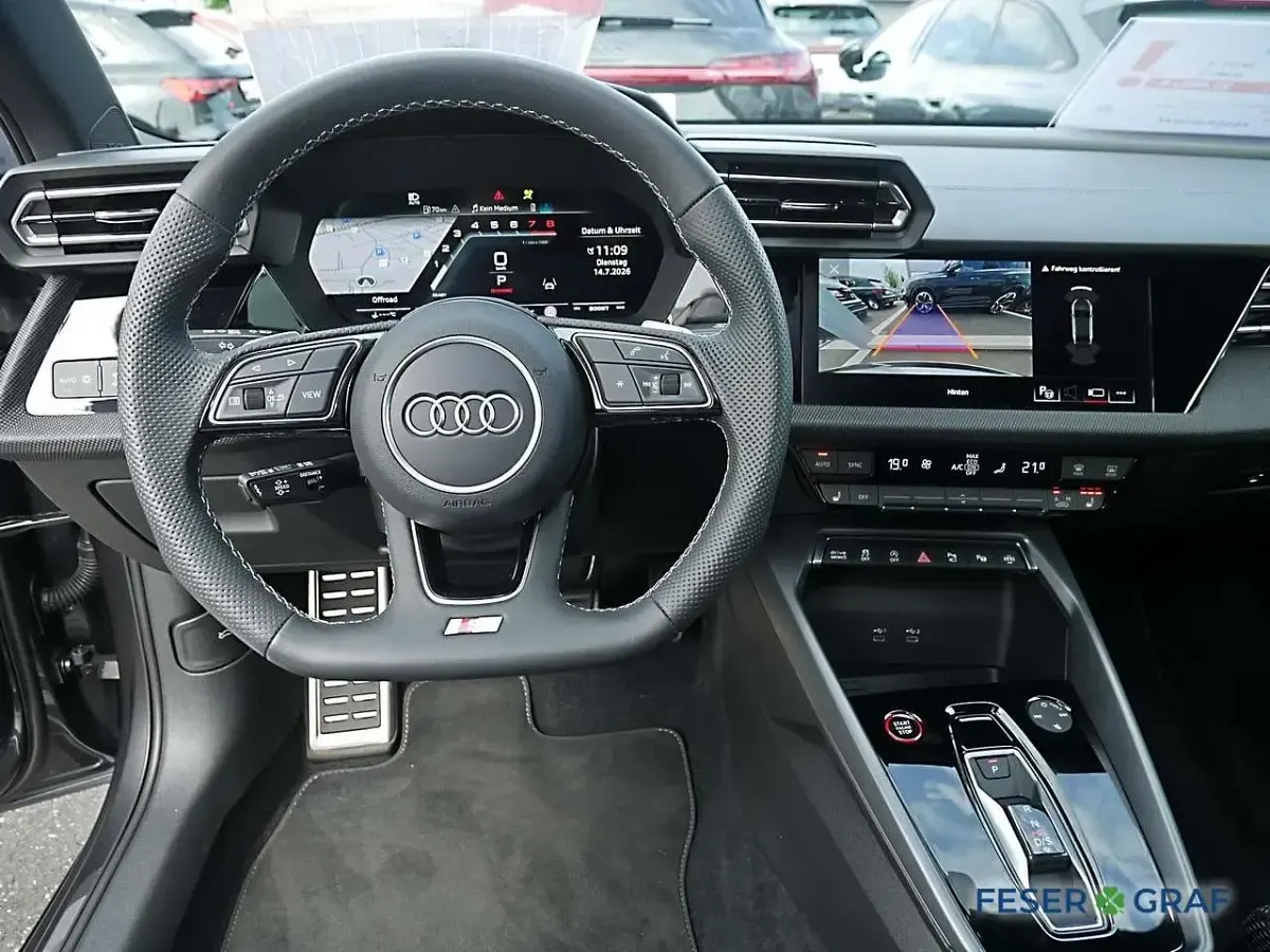 Gebraucht Audi S3 Sport 333 PS (244 kW) 2025 Daytonagrau perleffekt Limousine