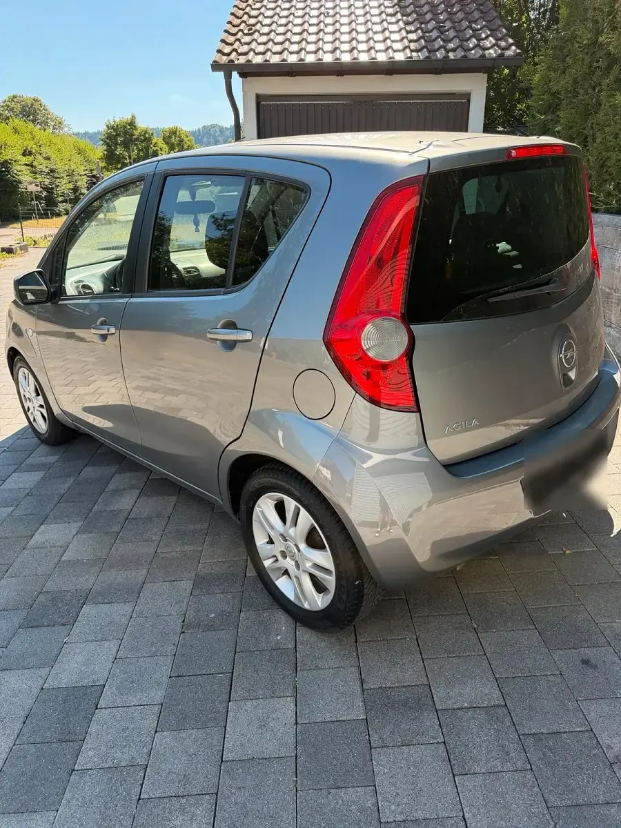 Gebraucht Opel Agila 93 PS (68 kW) 2011 Grau Kleinwagen