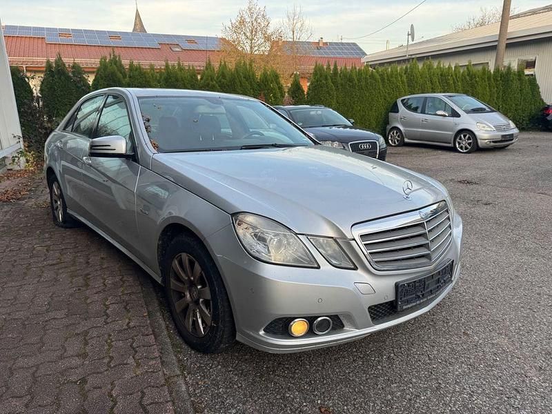 Gebraucht Mercedes E350 231 PS (169 kW) 2009 Silber Limousine