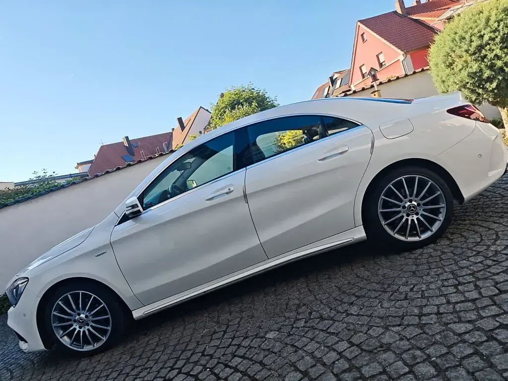 Gebraucht Mercedes CLA200 Edition 136 PS (100 kW) 2018 Weiß Limousine