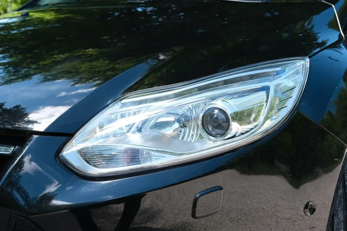 Usado Ford Focus Titanium 125 CV (91 kW) 2014 Negro Berlina