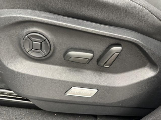 Gebraucht VW Touareg R-line 286 PS (210 kW) 2022 Oryxweiß perlmutteffekt SUV