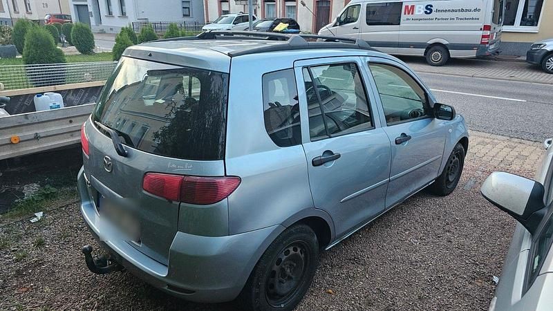 Second-hand Mazda 2 Active 68 CP (50 kW) 2004 Albastru Hatchback