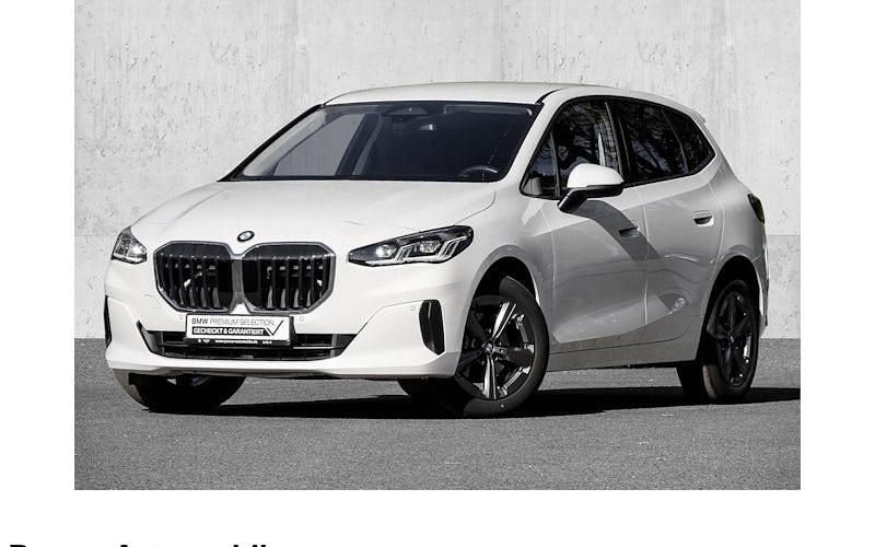 Weiß Gebraucht 2024 BMW 218 Luxury Line Kombi | 27.999 € (Superpreis) - Bild 1/4