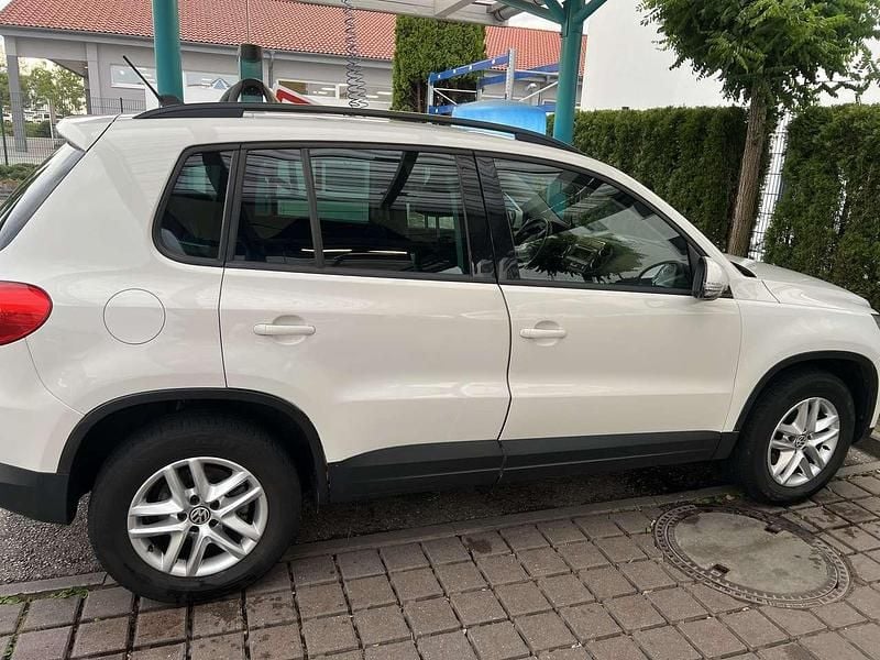 Weiß Gebraucht 2008 VW Tiguan Sportline SUV | 4.500 € (Superpreis) - Bild 1/4