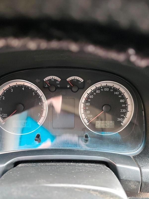 Gebraucht VW Bora 116 PS (85 kW) 2004 Schwarz Kombi