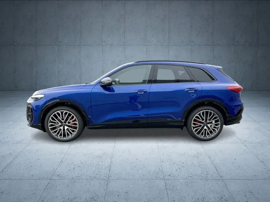 Używany Audi SQ5 Edition .1 367 KM (269 kW) 2025 Niebieski SUV