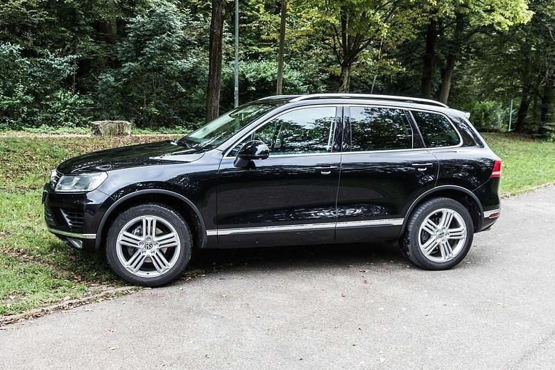 Schwarz Gebraucht 2014 VW Touareg SUV | 14.999 € (Superpreis) - Bild 1/4