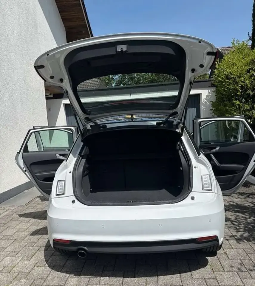 Gebraucht Audi A1 Design 95 PS (69 kW) 2018 Weiß Limousine