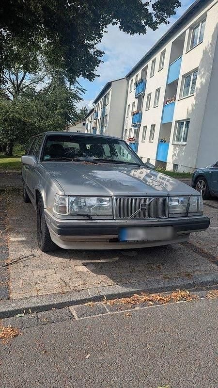 Grau Gebraucht 1997 Volvo 940 Kombi | 2.500 € (Fairer Preis) - Bild 1/4