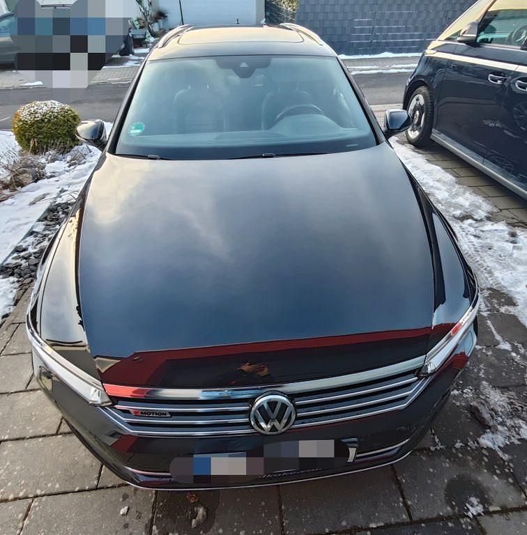 Gebraucht VW Passat Highline 190 PS (139 kW) 2018 Schwarz Kombi