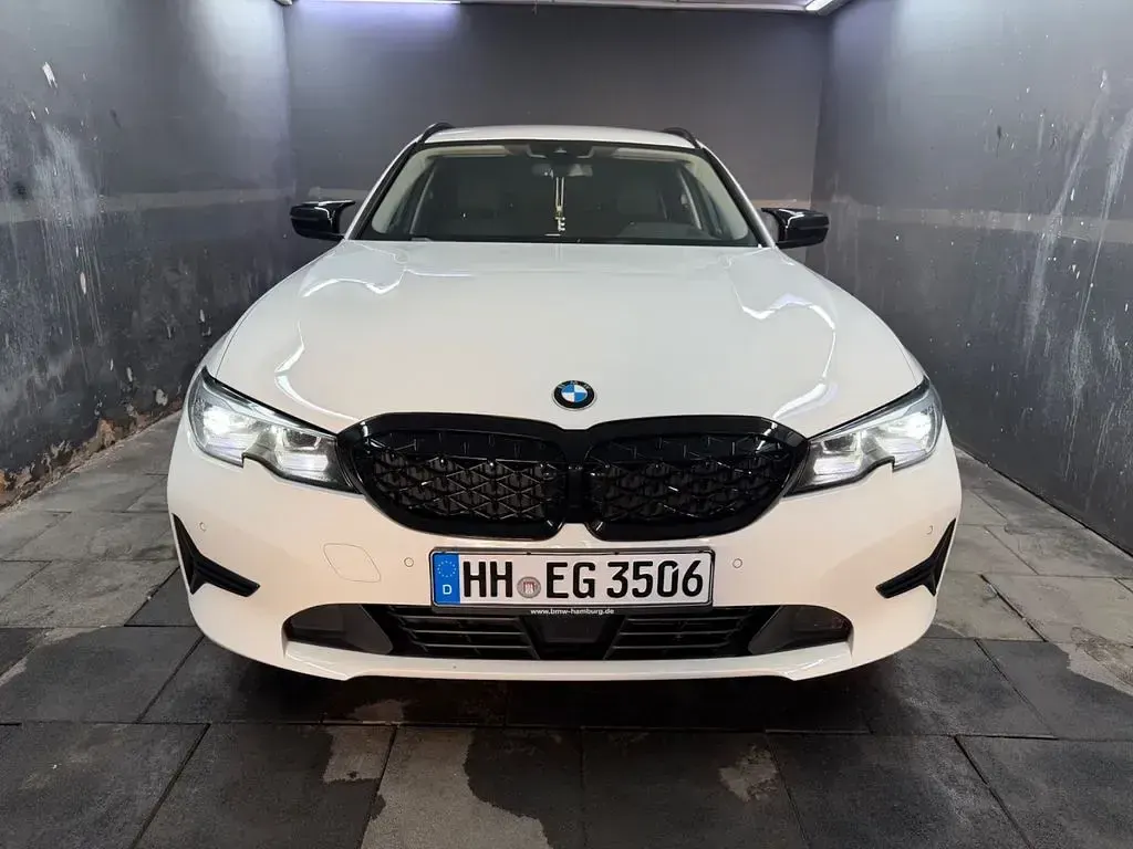 Gebraucht BMW 320 Advantage 190 PS (139 kW) 2020 Weiß Kombi